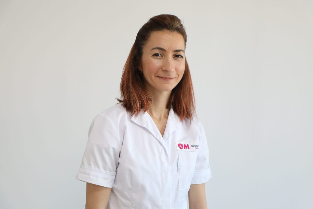 Portrait of Dr. Ioana-Maria Danescu