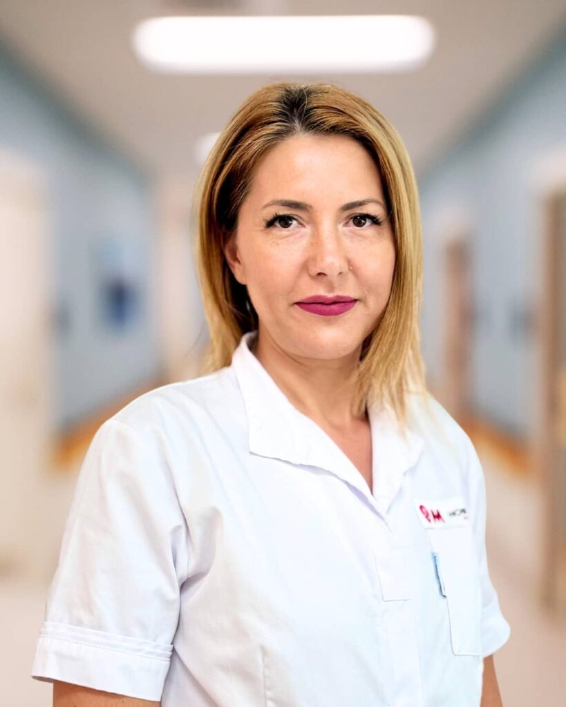 Portrait of Dr. Ioana Gheorgheosu